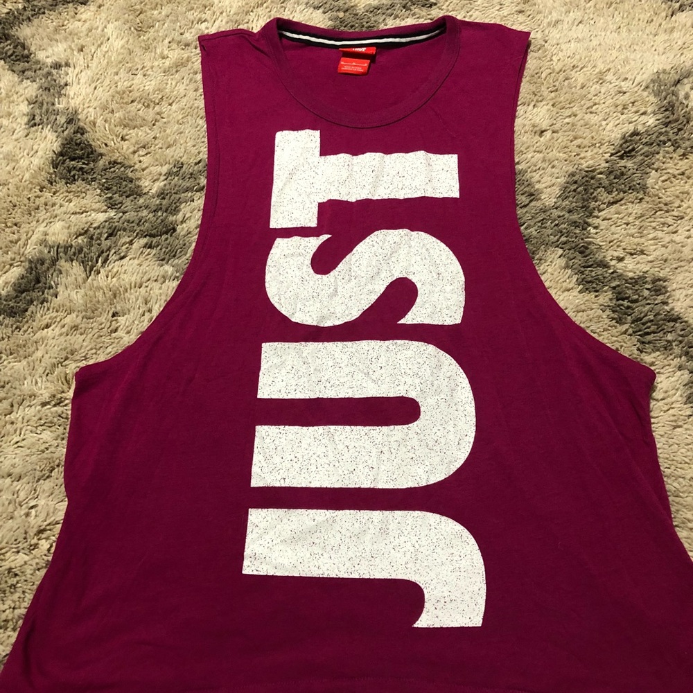 NIKE women’s cut-off